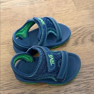 Teva Kids' Navy and Lime Sandals 5